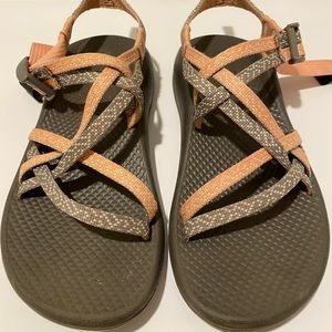 Chaco Women’s Size 5 Gray/Pink Sandals